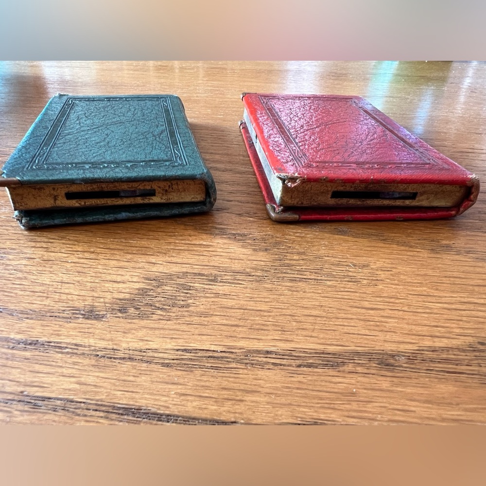 Set of 2 Vintage “Sun Life” Coin Banks - Picture 3 of 7